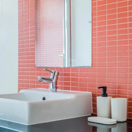 Lx Urban Living Apartment *